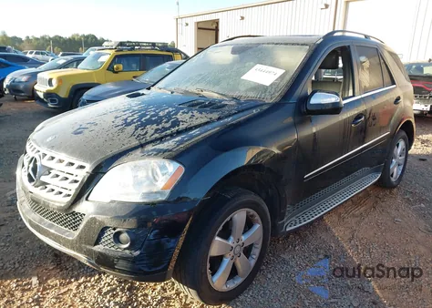 2010 Mercedes-Benz Ml 350 4Matic z USA, uszkodzony, nr VIN 4JGBB8GB4AA559759